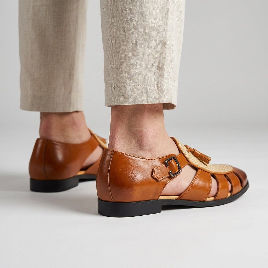 CLOSED-TOE SANDALS FOR MEN