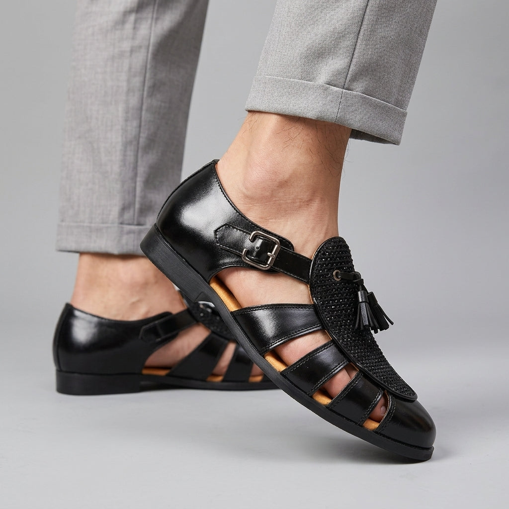 CLOSED-TOE SANDALS FOR MEN