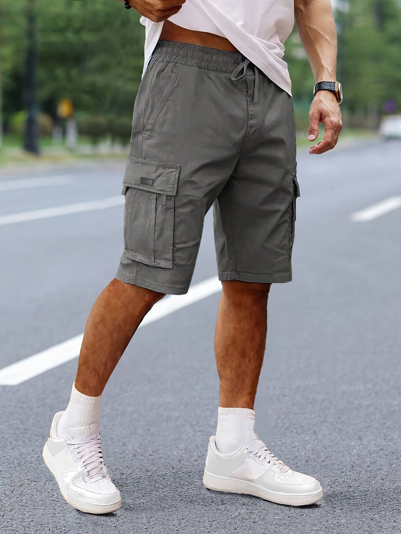 SOLID OUTDOOR SHORTS FOR MEN