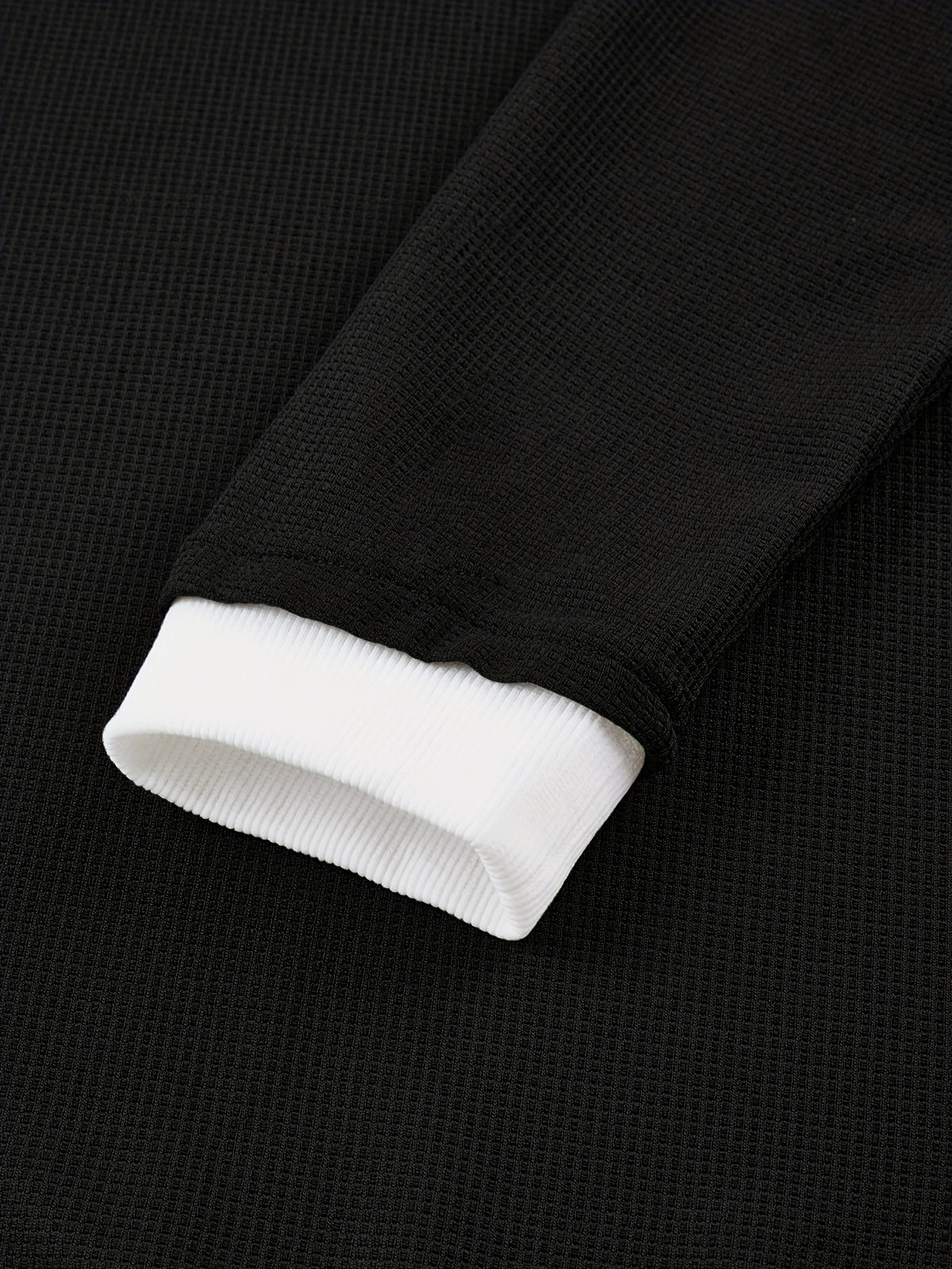 TEXTURED COLOURBLOCK POLO FOR MEN