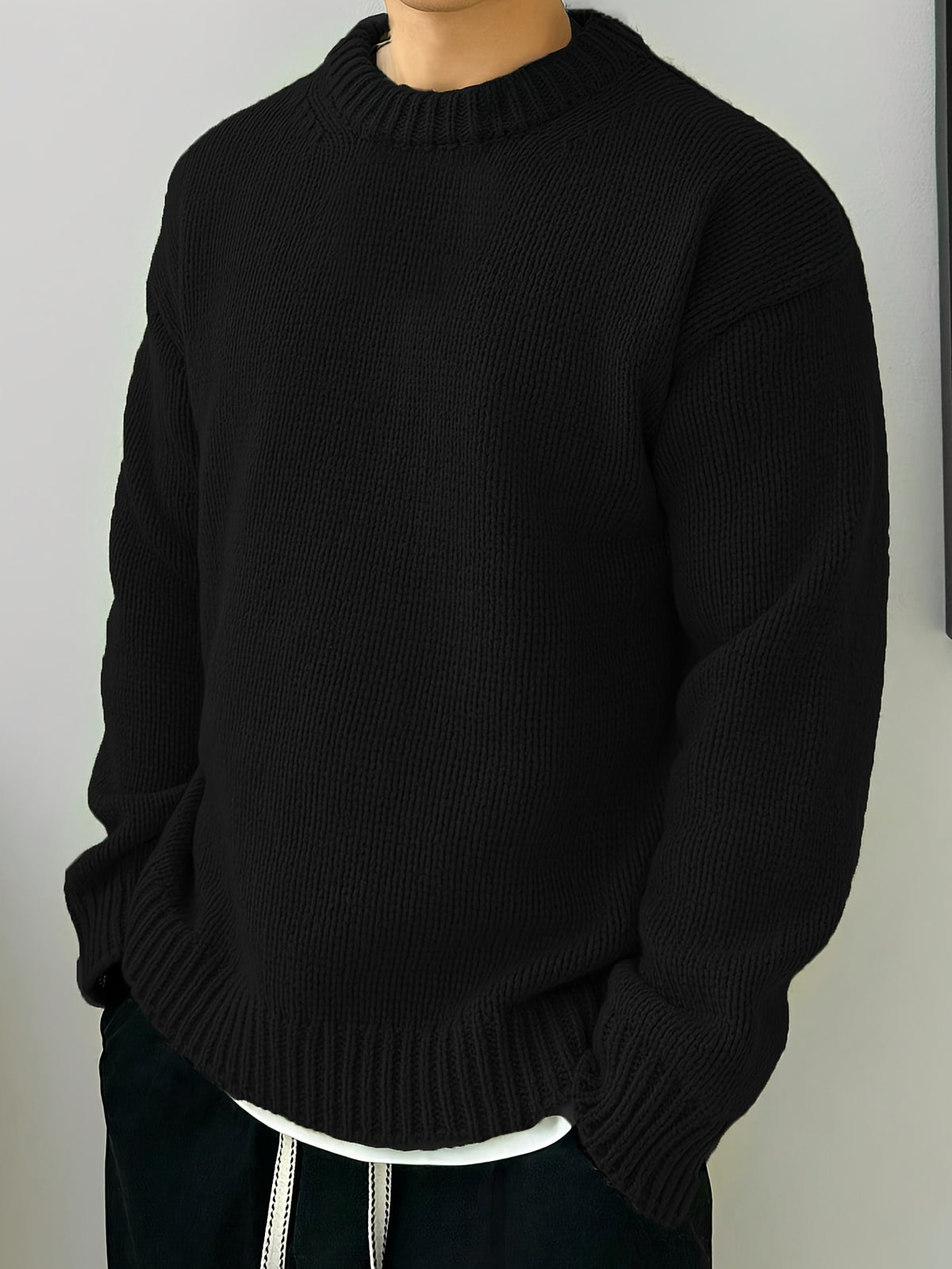 SOLID KNIT CREWNECK SWEATER FOR MEN