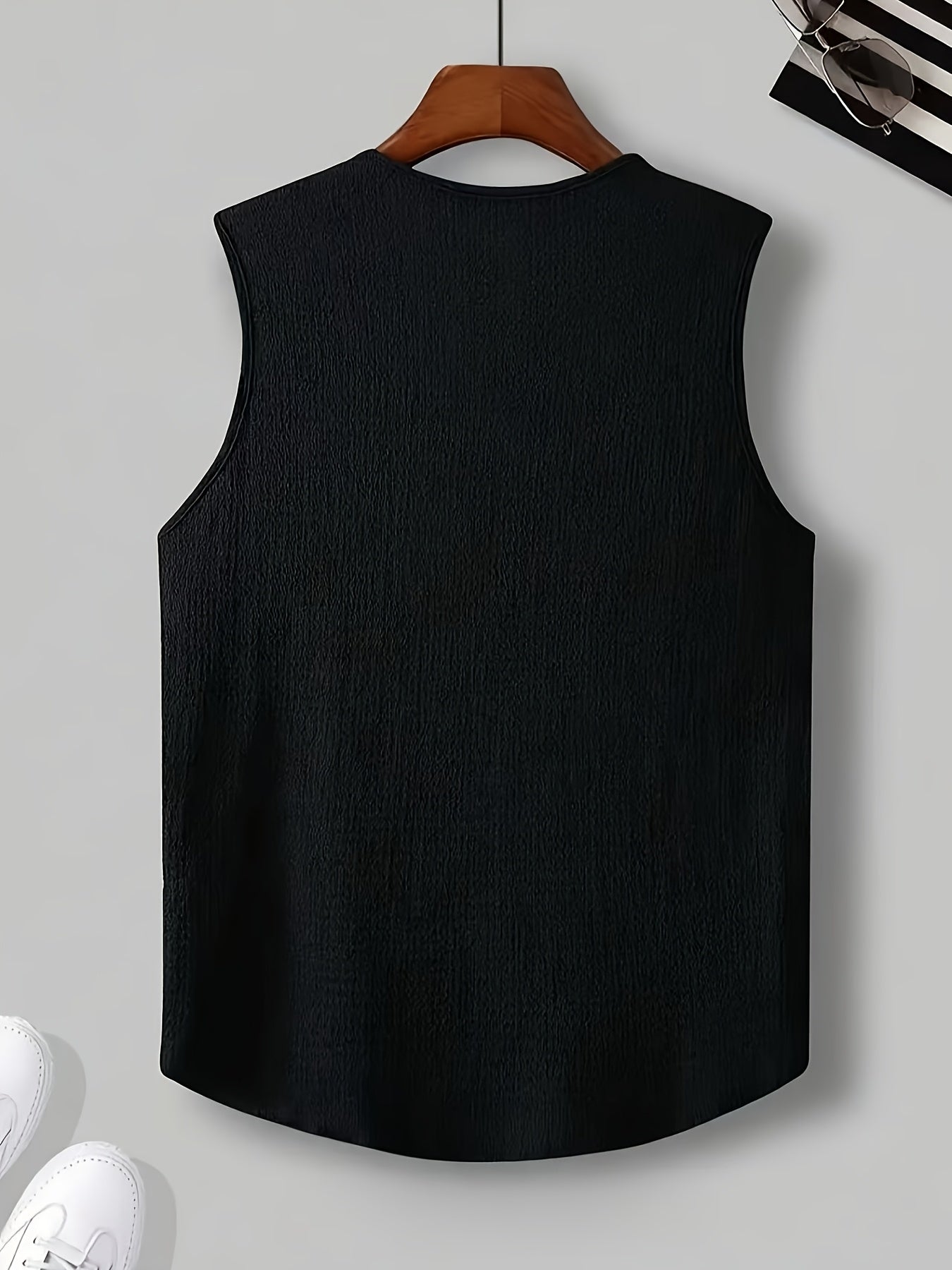 SLEEVELESS V-NECK TOP FOR MEN