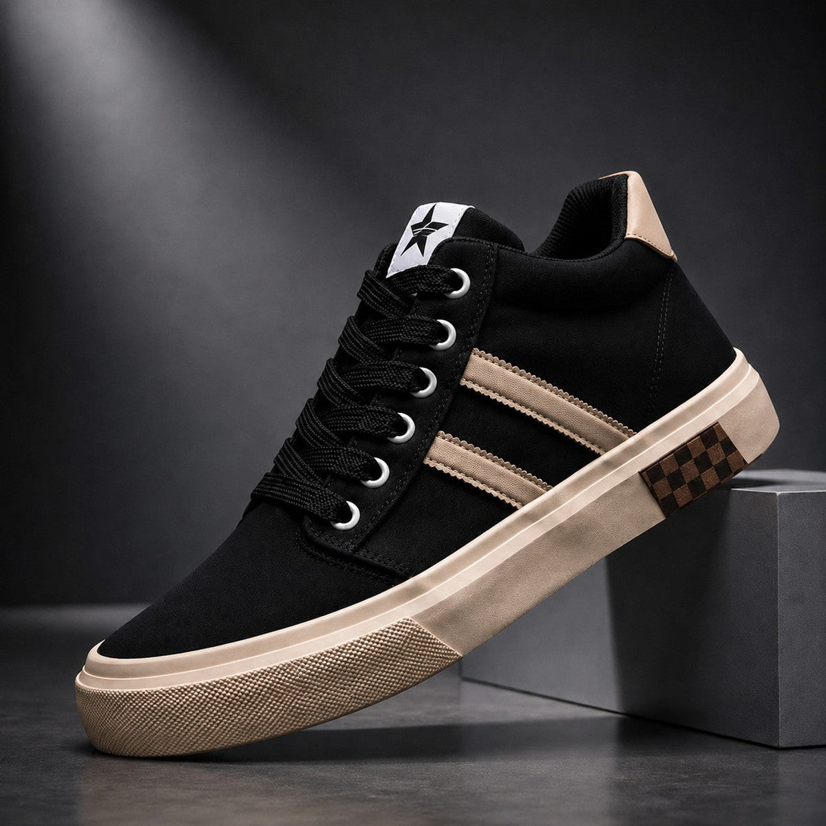 BOLD CANVAS SNEAKERS FOR MEN