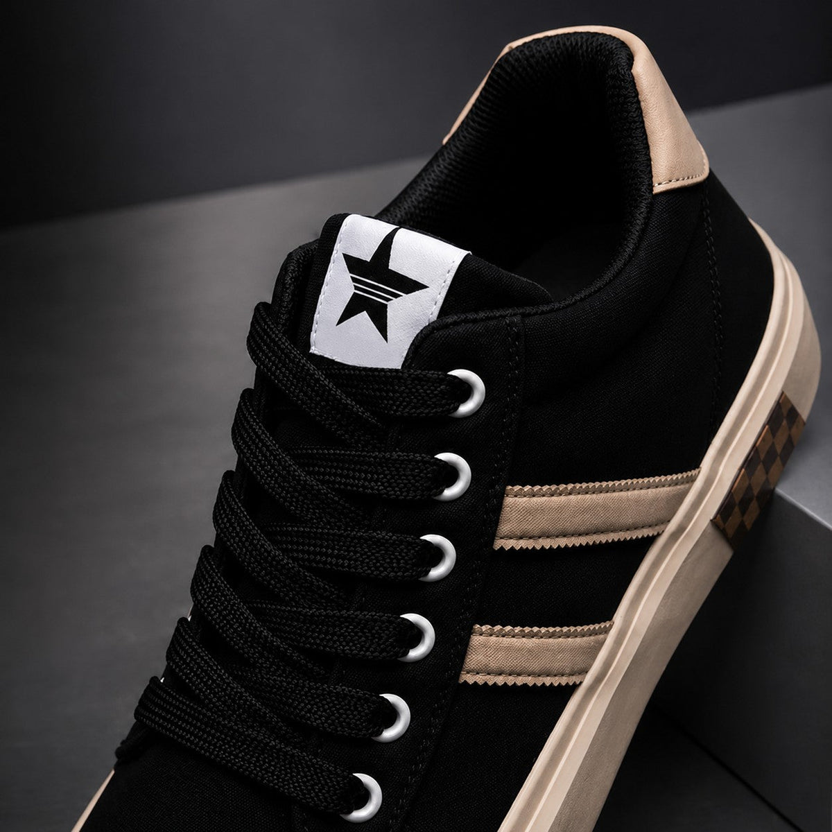 BOLD CANVAS SNEAKERS FOR MEN