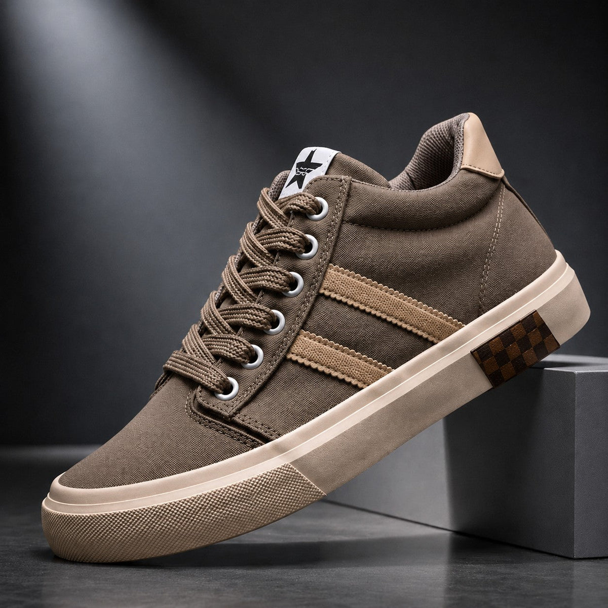 BOLD CANVAS SNEAKERS FOR MEN