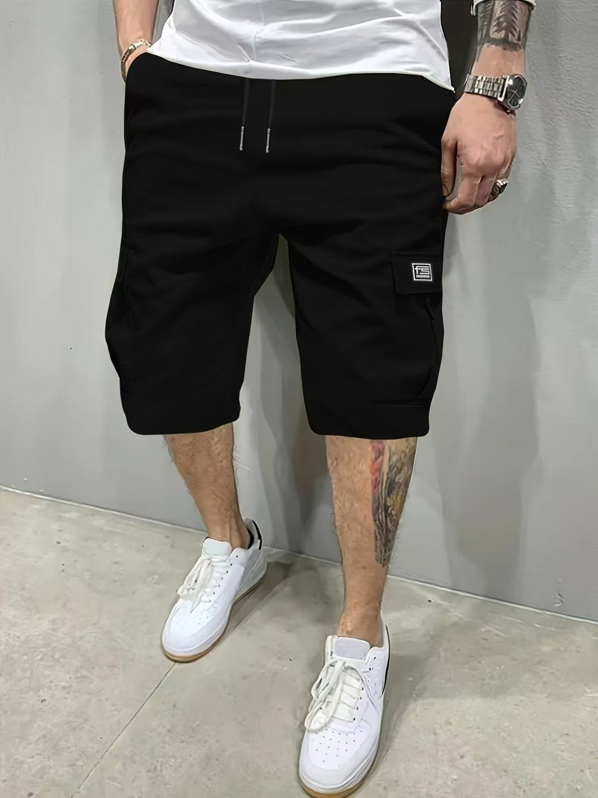 STRAIGHT LEG CARGO SHORTS FOR MEN