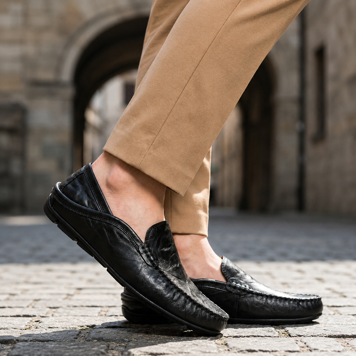 CUSHIONED CLASSIC LOAFERS FOR MEN