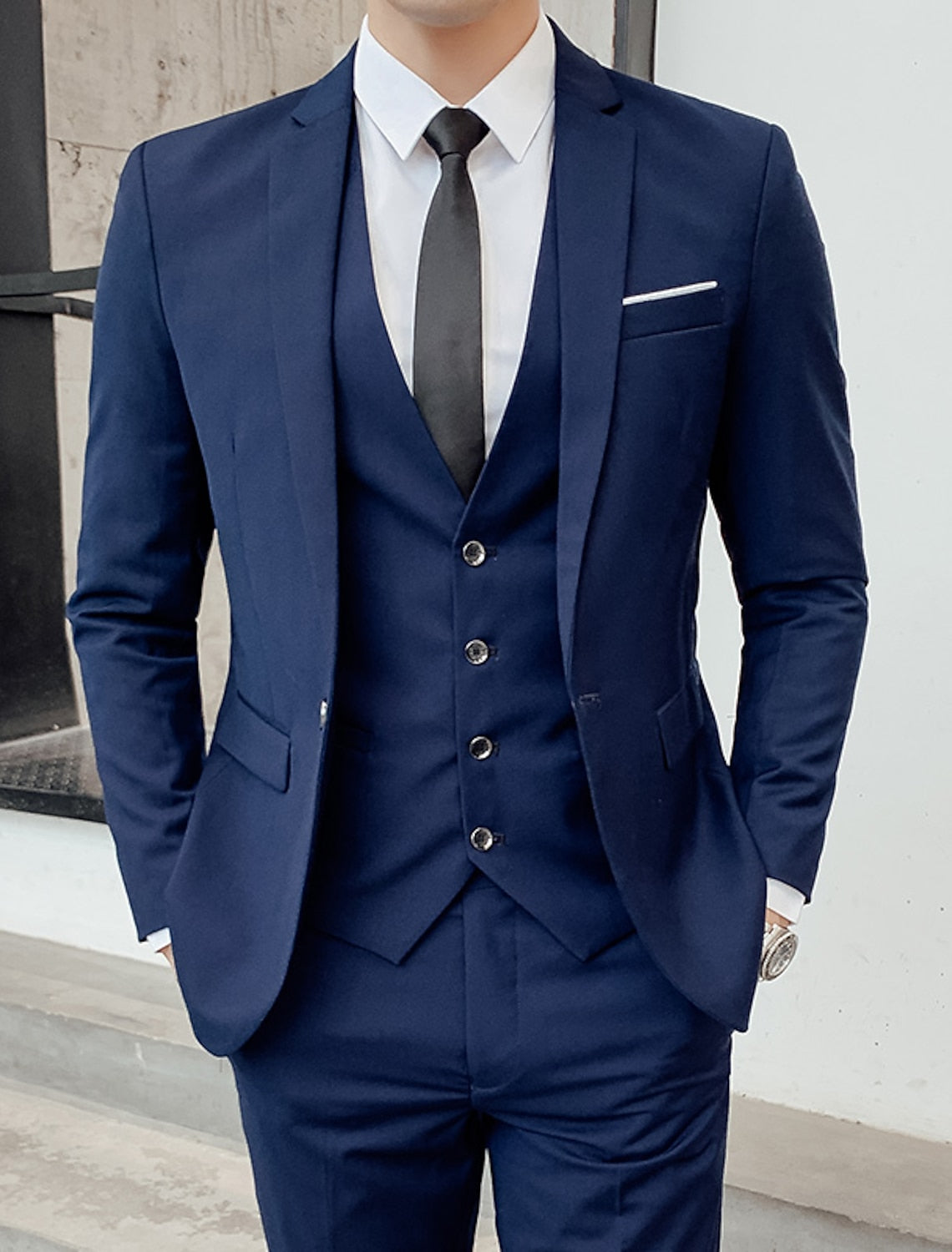 TAILORED THREE-PIECE SUIT FOR MEN
