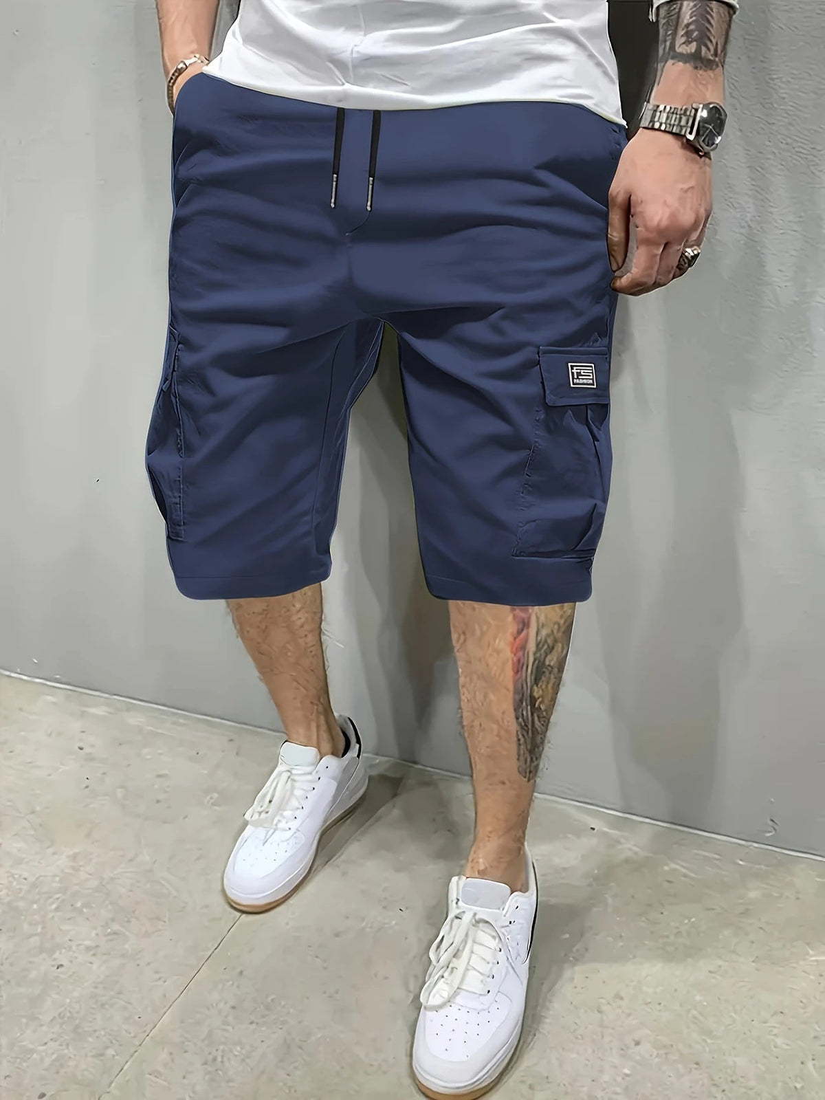 STRAIGHT LEG CARGO SHORTS FOR MEN