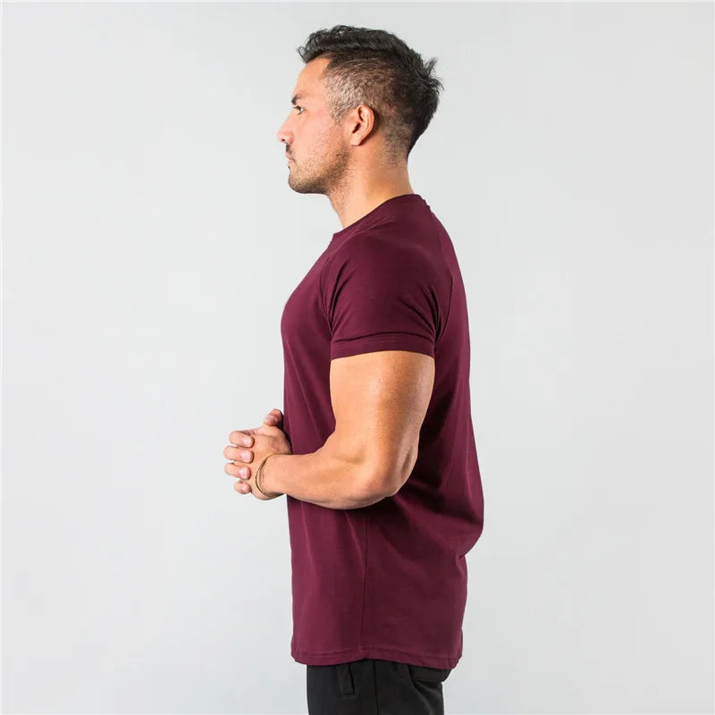 FITTED PERFORMANCE T-SHIRT FOR MEN
