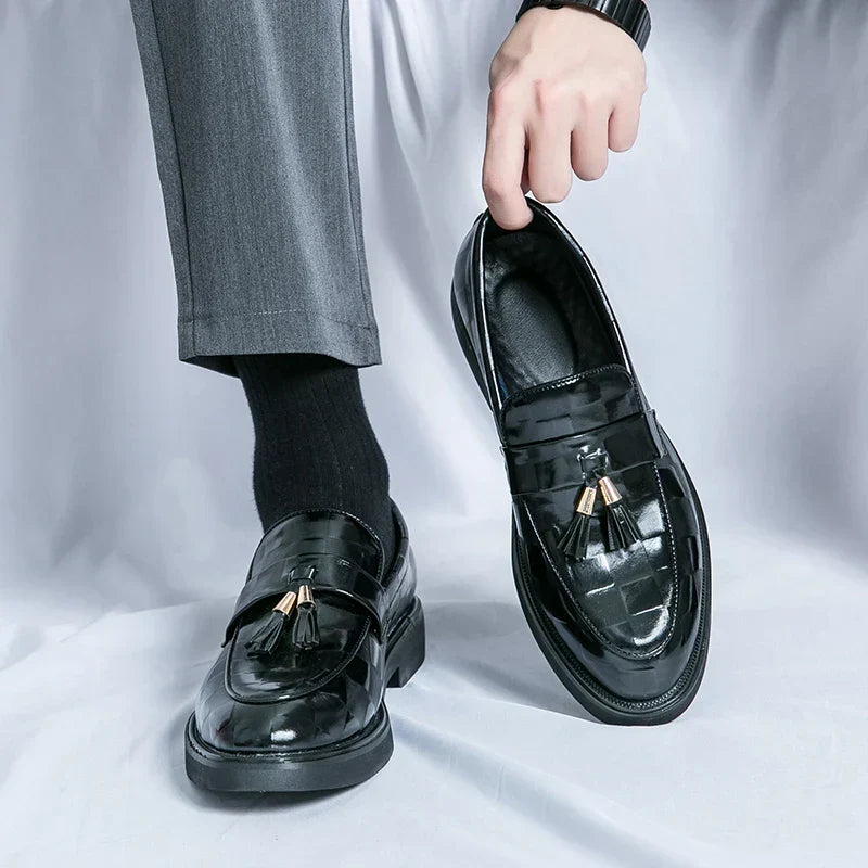 CLASSIC TASSEL LOAFERS FOR MEN