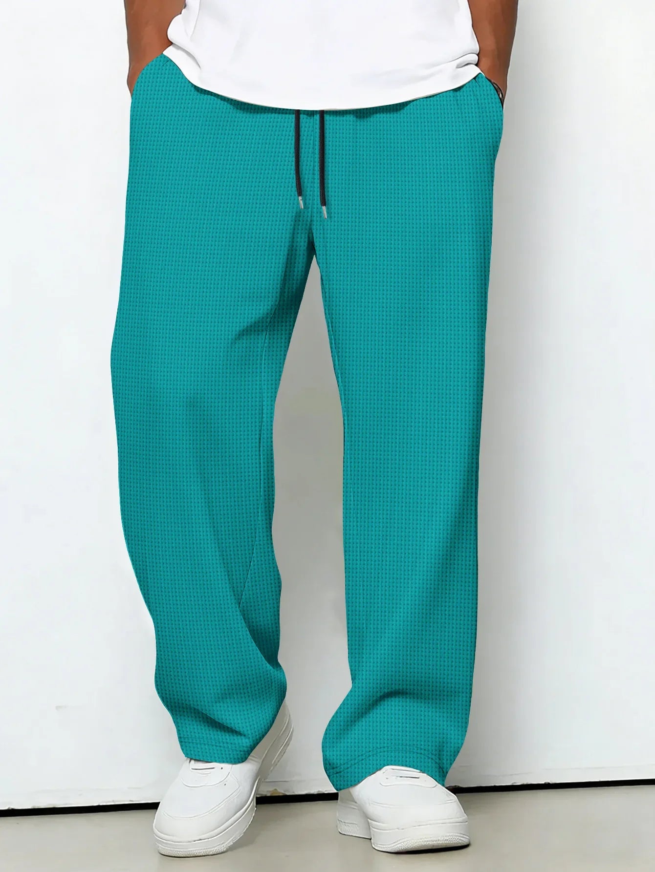 VERSATILE TROUSERS FOR MEN