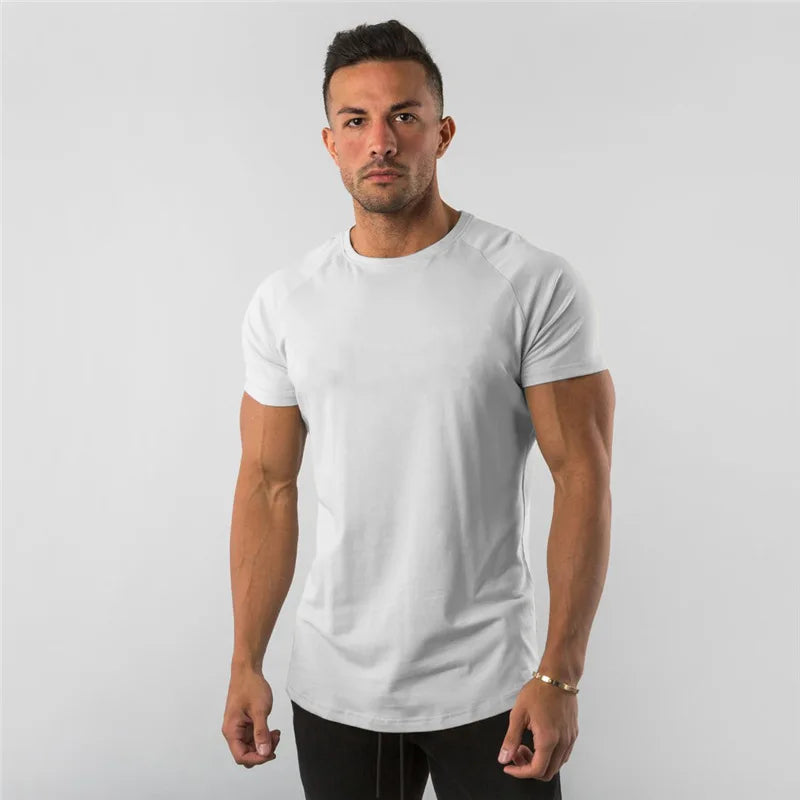 FITTED PERFORMANCE T-SHIRT FOR MEN