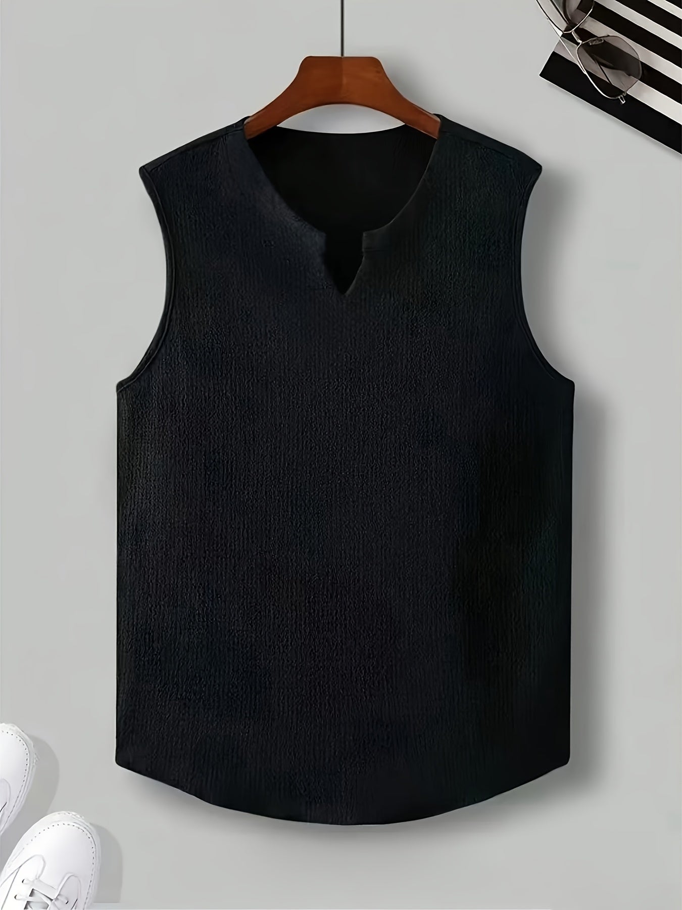 SLEEVELESS V-NECK TOP FOR MEN