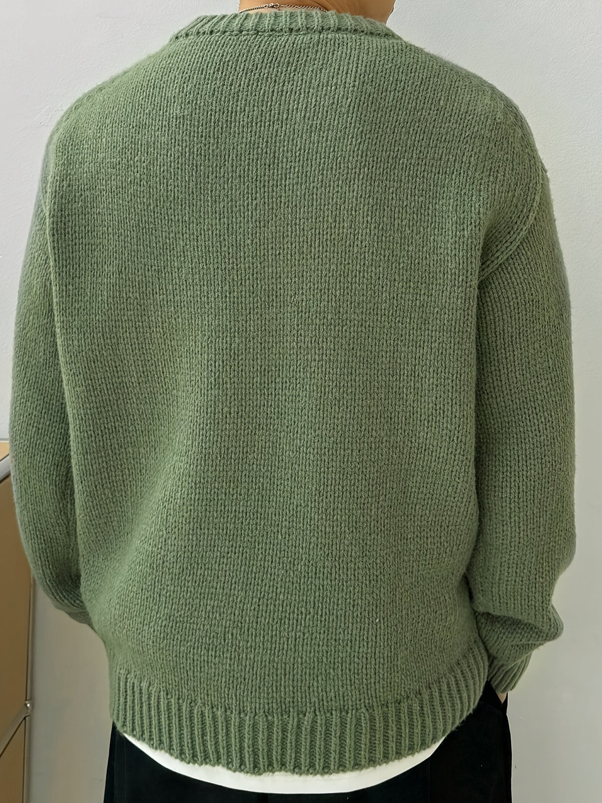 SOLID KNIT CREWNECK SWEATER FOR MEN