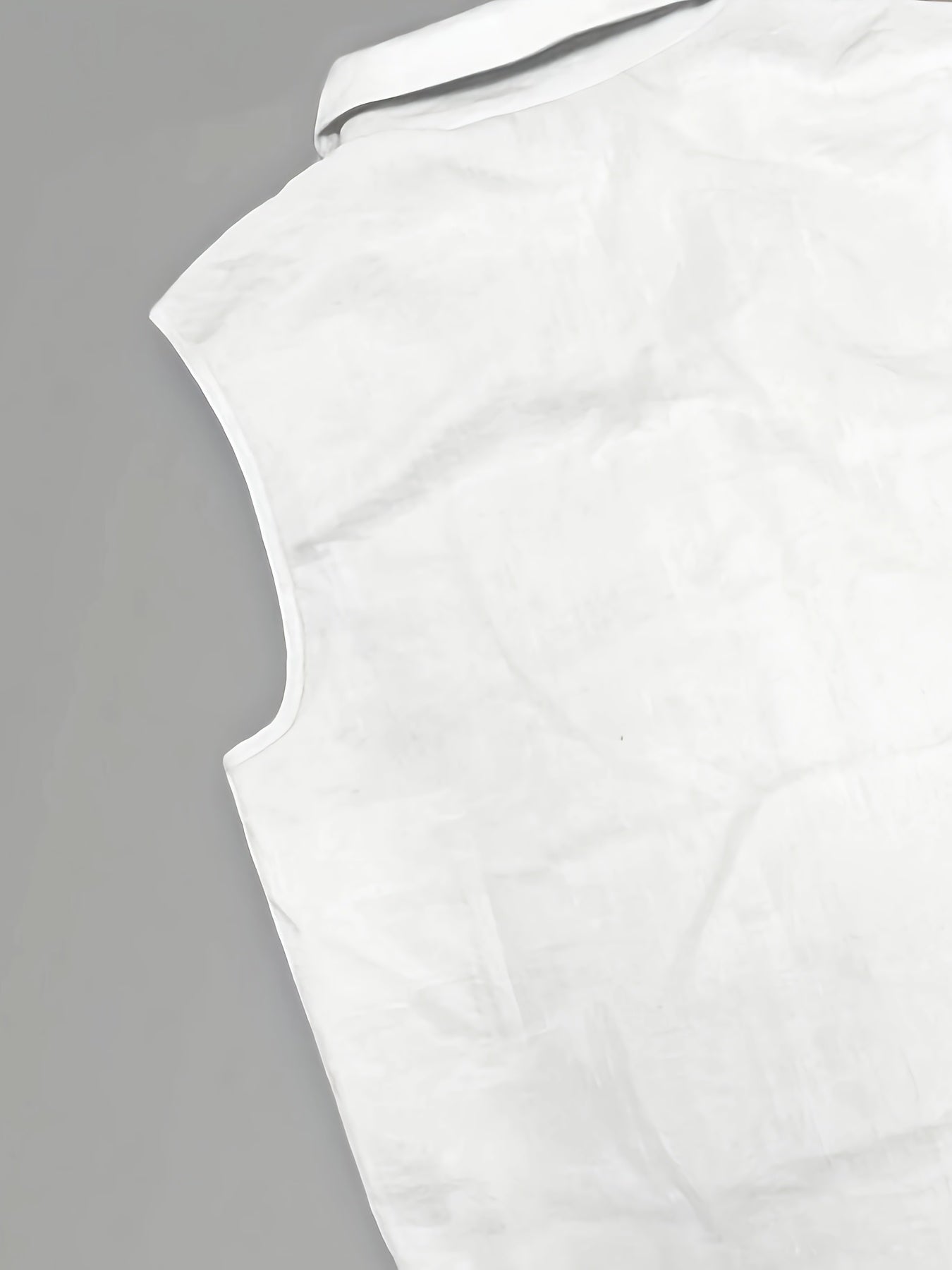 SLEEVELESS SHIRT FOR MEN