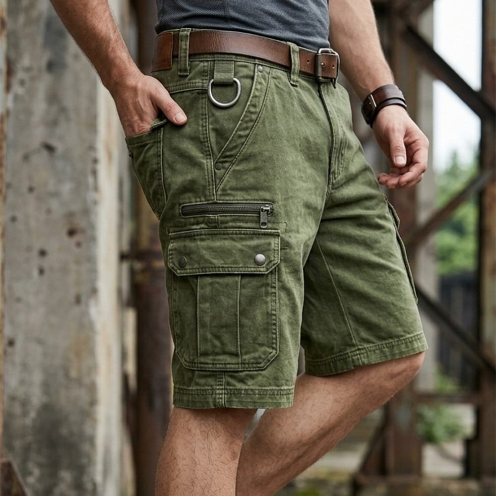 FUNCTIONAL CARGO SHORTS FOR MEN